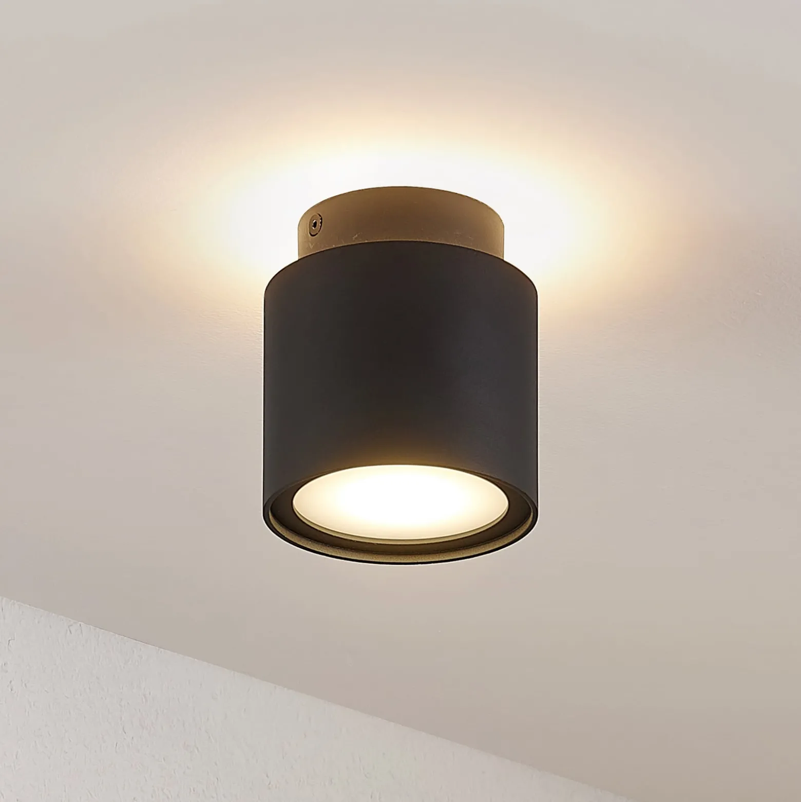 Arcchio Deckenlampe Walisa, Ø 10 cm, schwarz, Diffusor, GU10