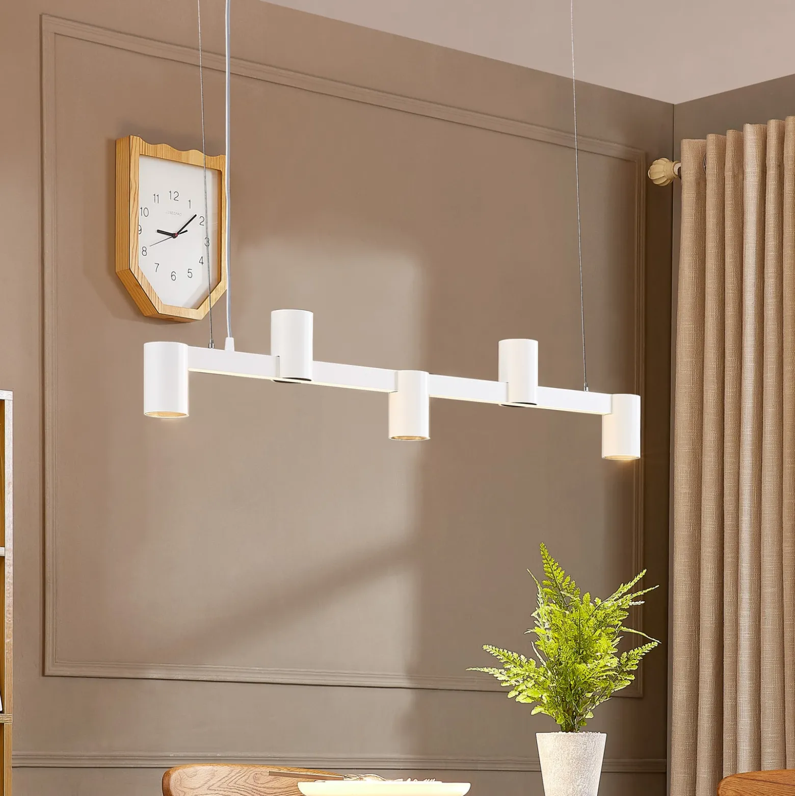 Arcchio Hängeleuchte Brinja, weiß, Länge 90 cm, 5-flg., GU10