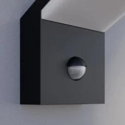 Arcchio LED-Außenwandleuchte Yolena, Sensor, anthrazit, Alu