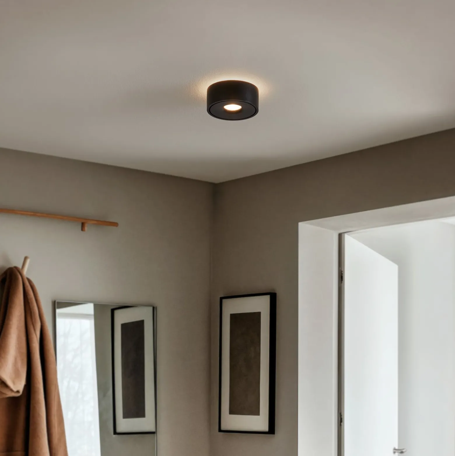 Arcchio LED-Deckenlampe Rotari, Ø 12 cm, up & down, schwarz