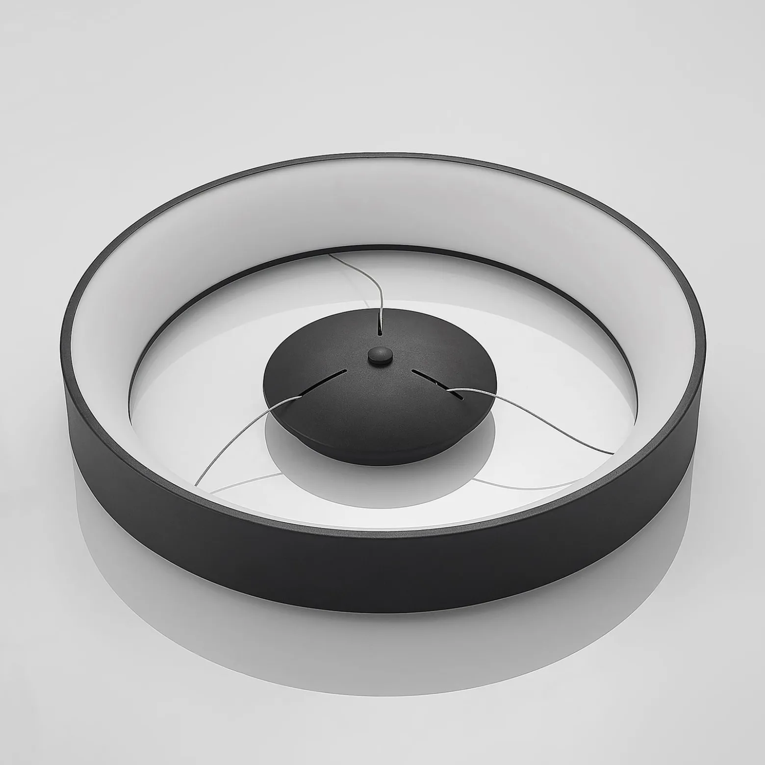 Arcchio LED-Hängelampe Aleksi, Ø 60 cm, schwarz, Metall, CCT