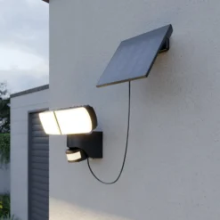 Arcchio Lissano LED-Solar-Wandstrahler mit Sensor