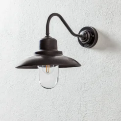 Außenwandlampe Patio, Messing brüniert, gebogen