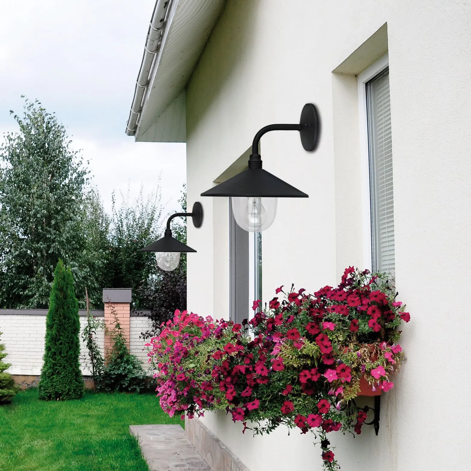 Außenwandlampe Pilos