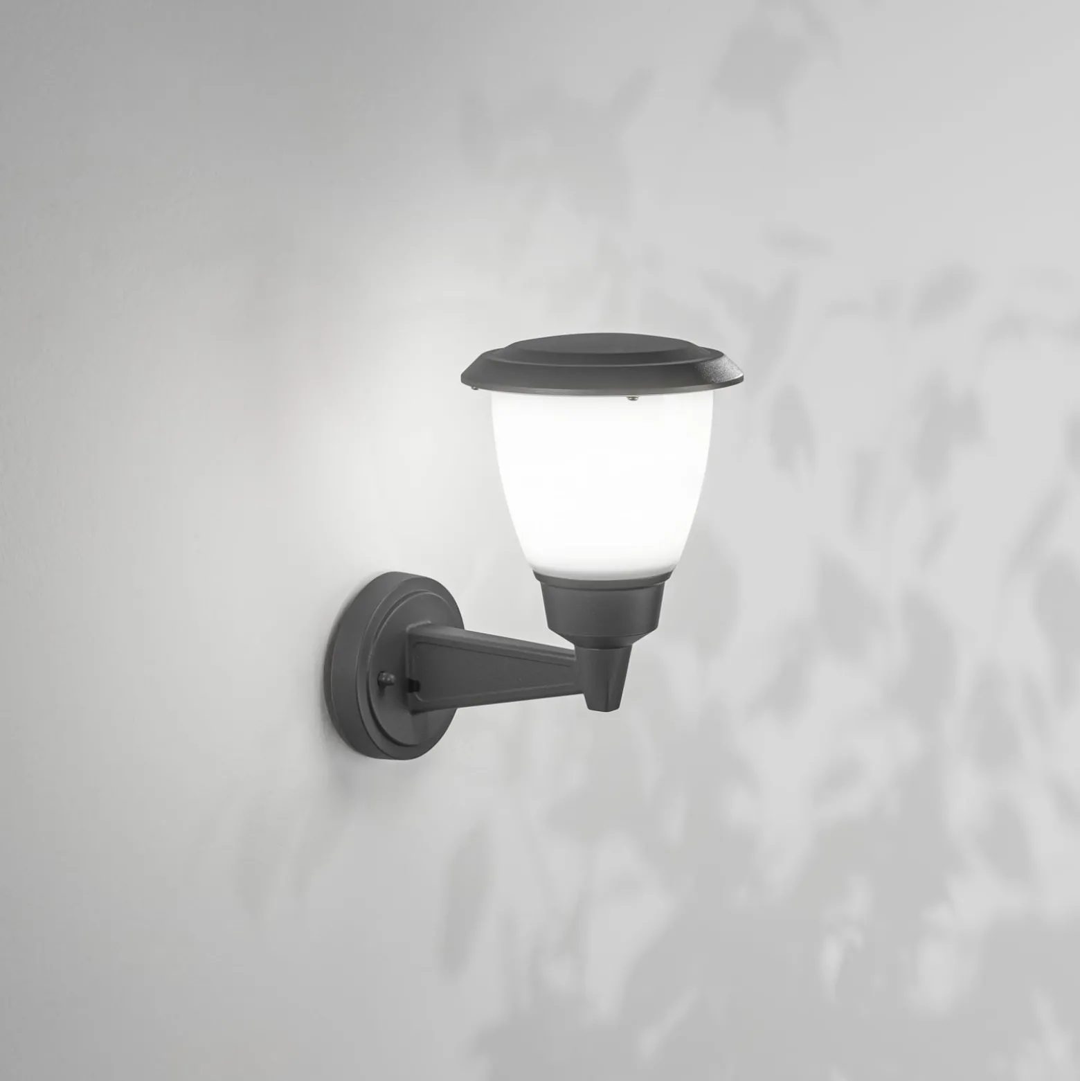 Außenwandlampe Thiago, dunkelgrau, Metall, 20 cm, E27, IP54