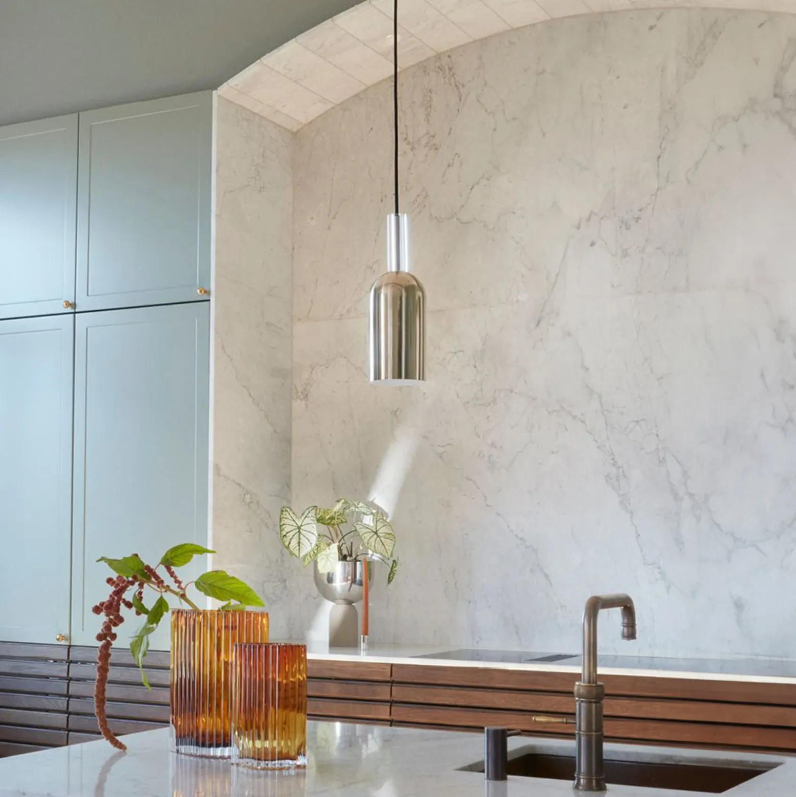 AYTM Hängeleuchte Luceo, Zylinder, gold, Ø 12 cm