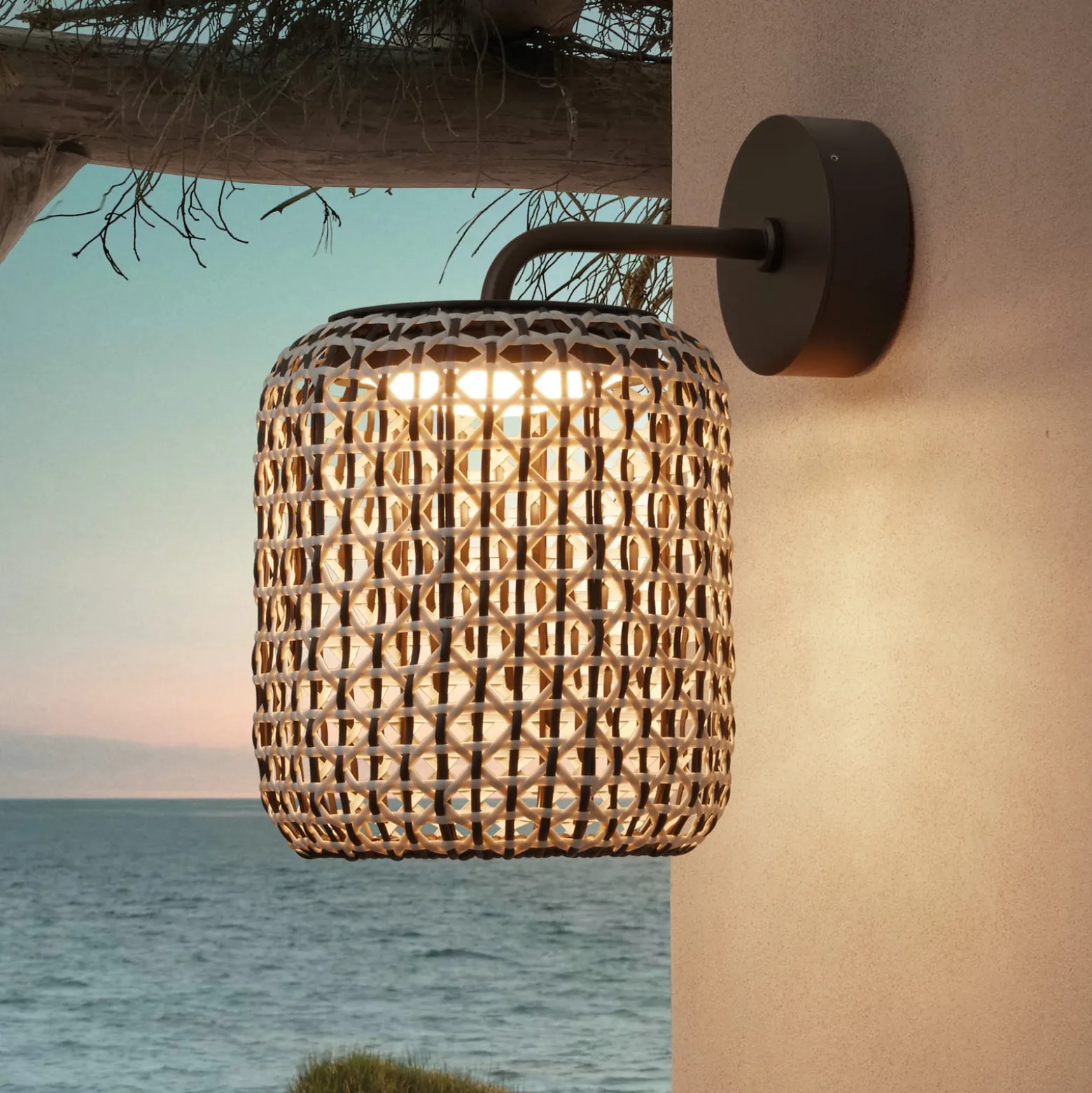Bover Nans A LED-Außenwandleuchte, beige, Ø 21,6cm