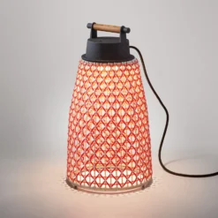 Bover Nans M/49 LED-Tischleuchte für außen, rot