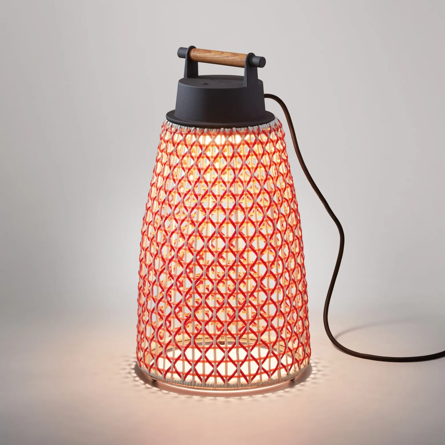 Bover Nans M/49 LED-Tischleuchte für außen, rot