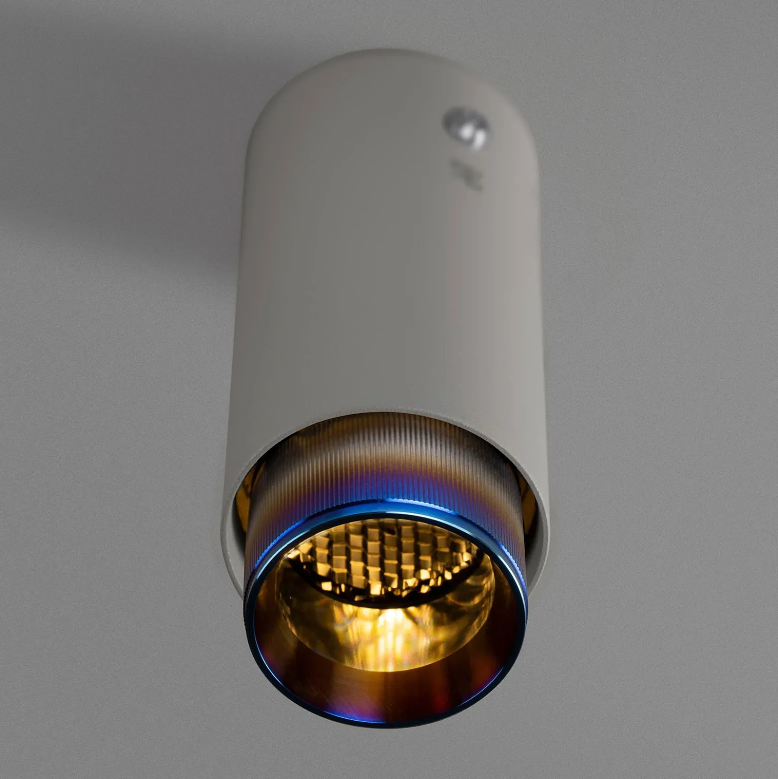 Buster + Punch Exhaust Surface fix grau/gebrannt