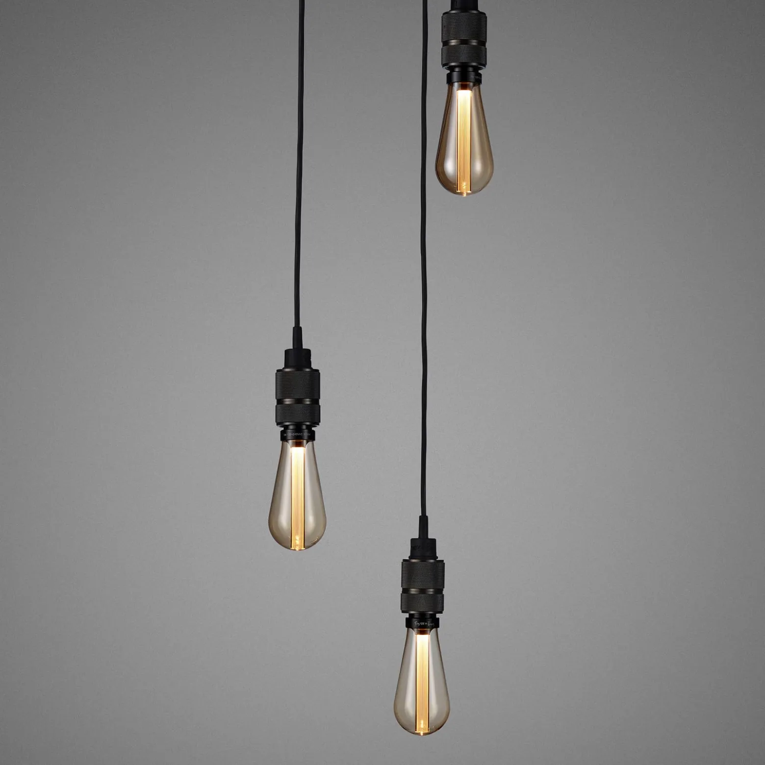 Buster + Punch Hooked 3.0 nude Pendellampe bronze