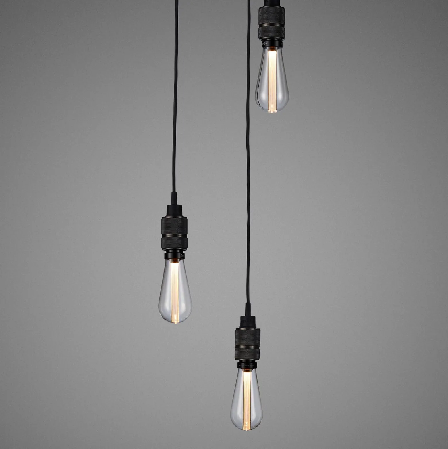 Buster + Punch Hooked 3.0 nude Pendellampe bronze