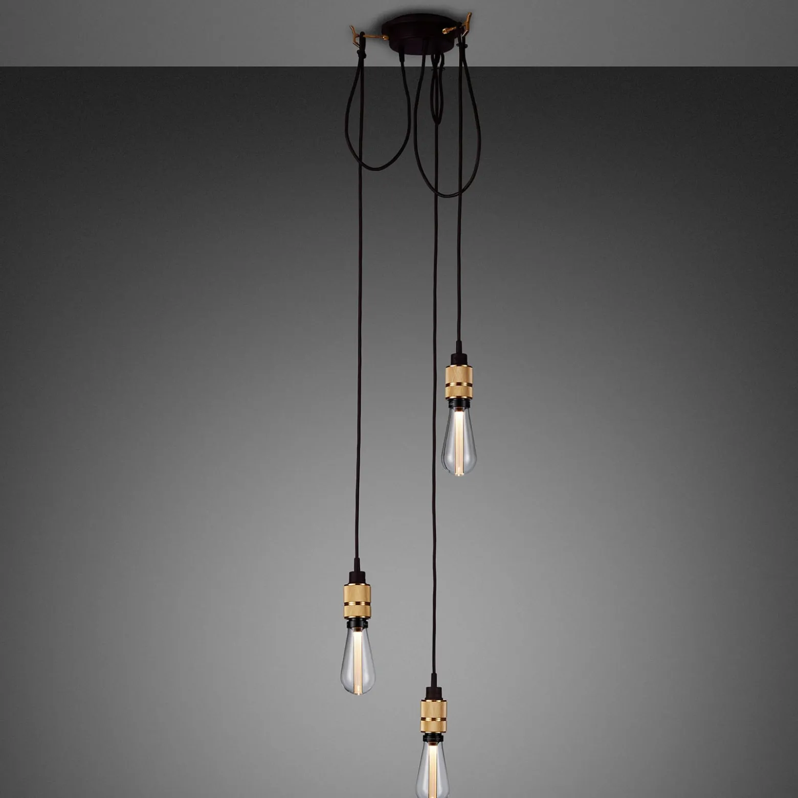 Buster + Punch Hooked 3.0 nude Pendellampe messing