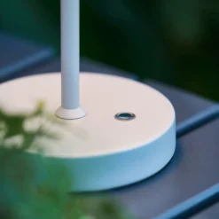 By Rydéns Maison LED-Akku-Tischlampe IP44 sandweiß
