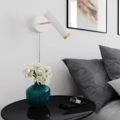 By Rydéns Puls Wandstrahler mit Stecker weiß