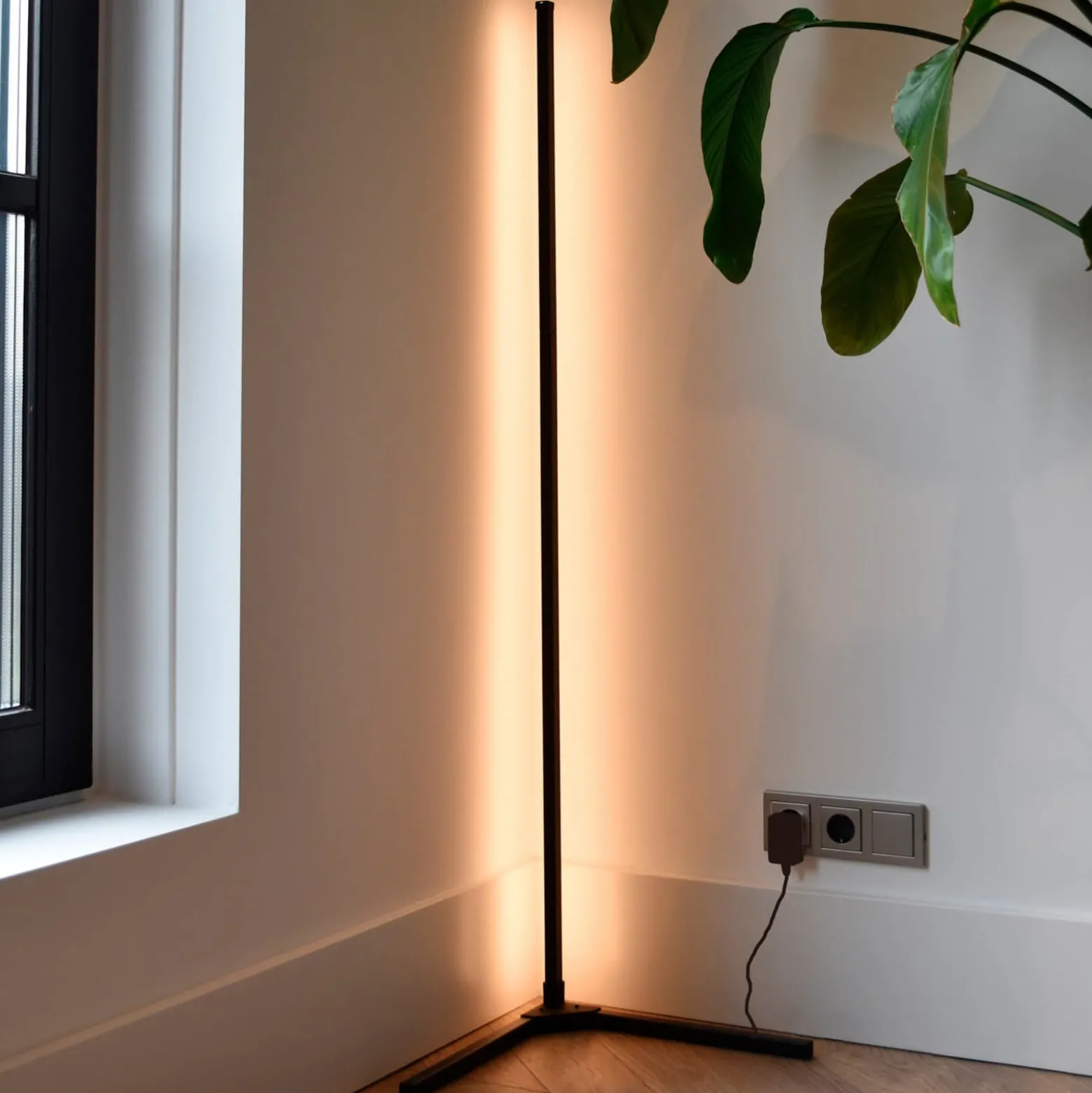 Calex Smart LED-Stehleuchte mit Fernbedienung RGBW