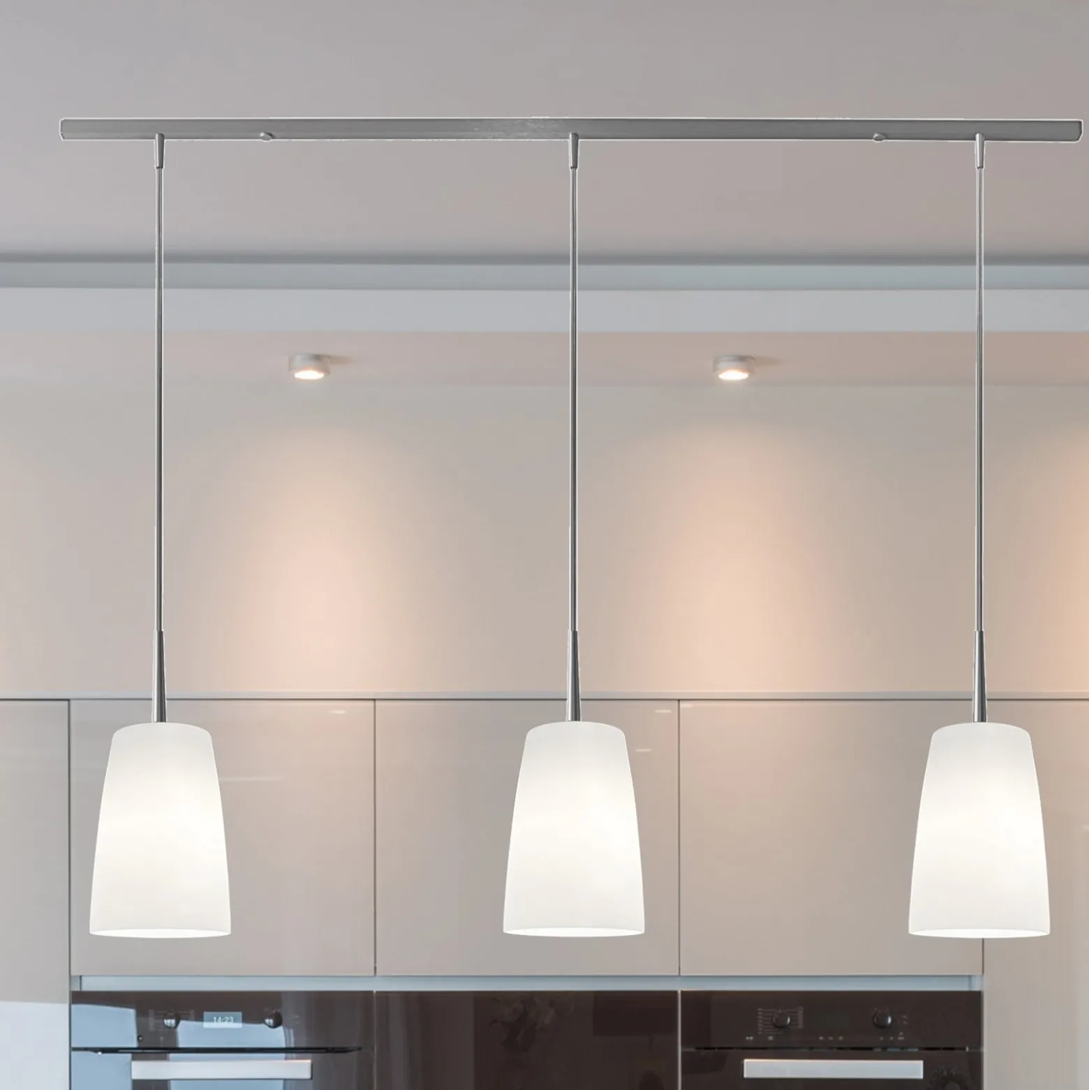 Casablanca Hängelampe Mesa, weiß, Glas, 3-flg., 100 cm, E27