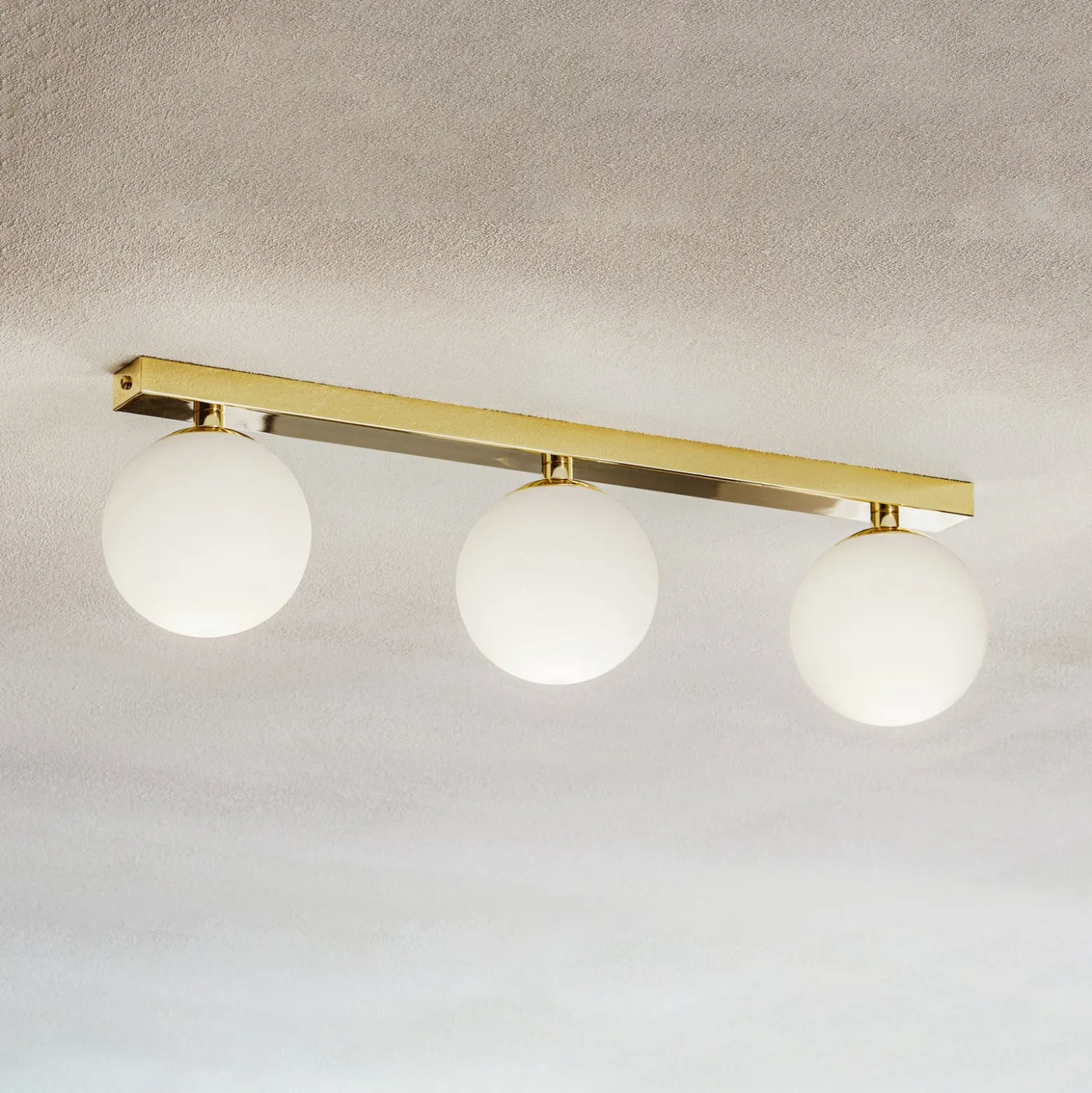 Deckenlampe Fatis Opalglas/messing 3-flammig lang