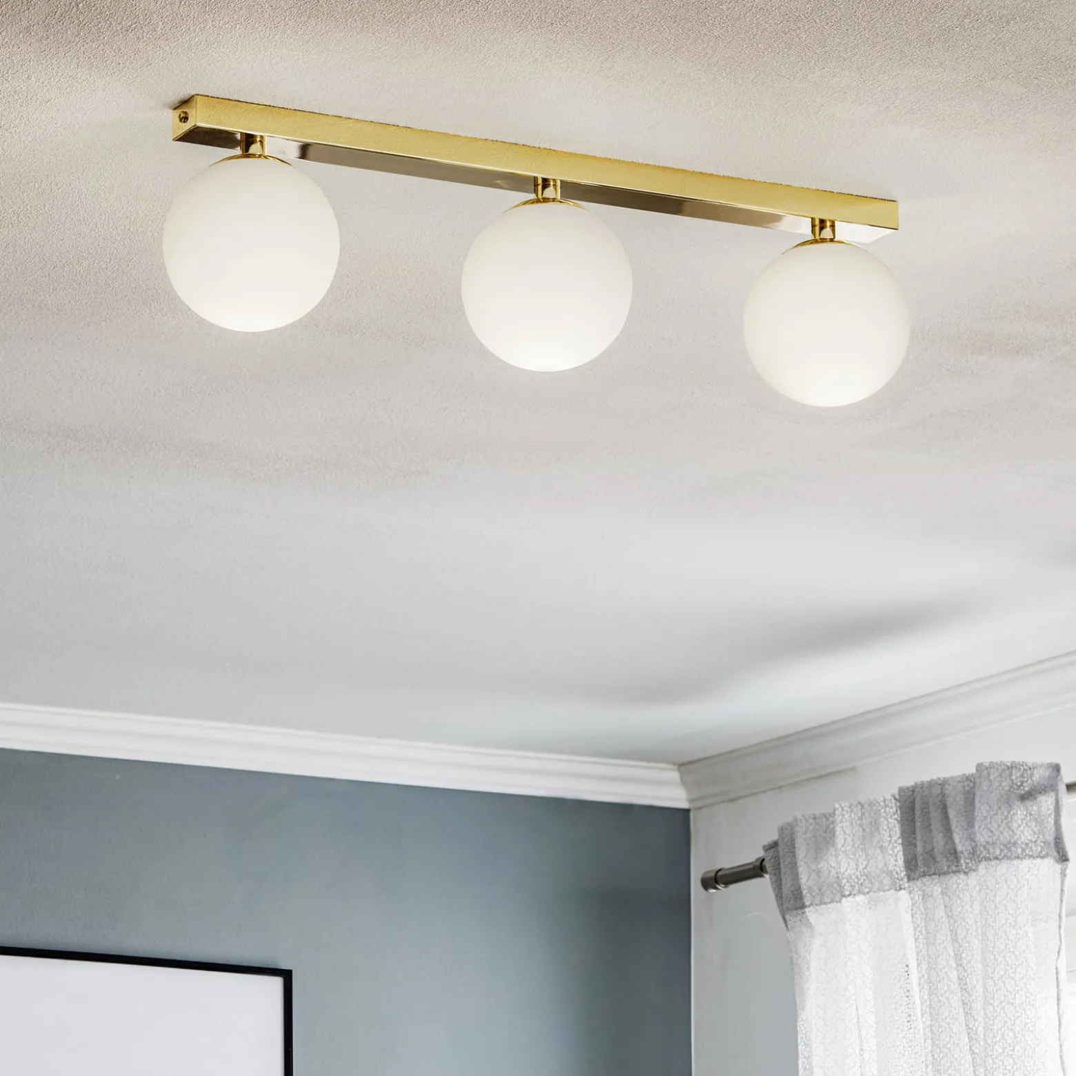 Deckenlampe Fatis Opalglas/messing 3-flammig lang