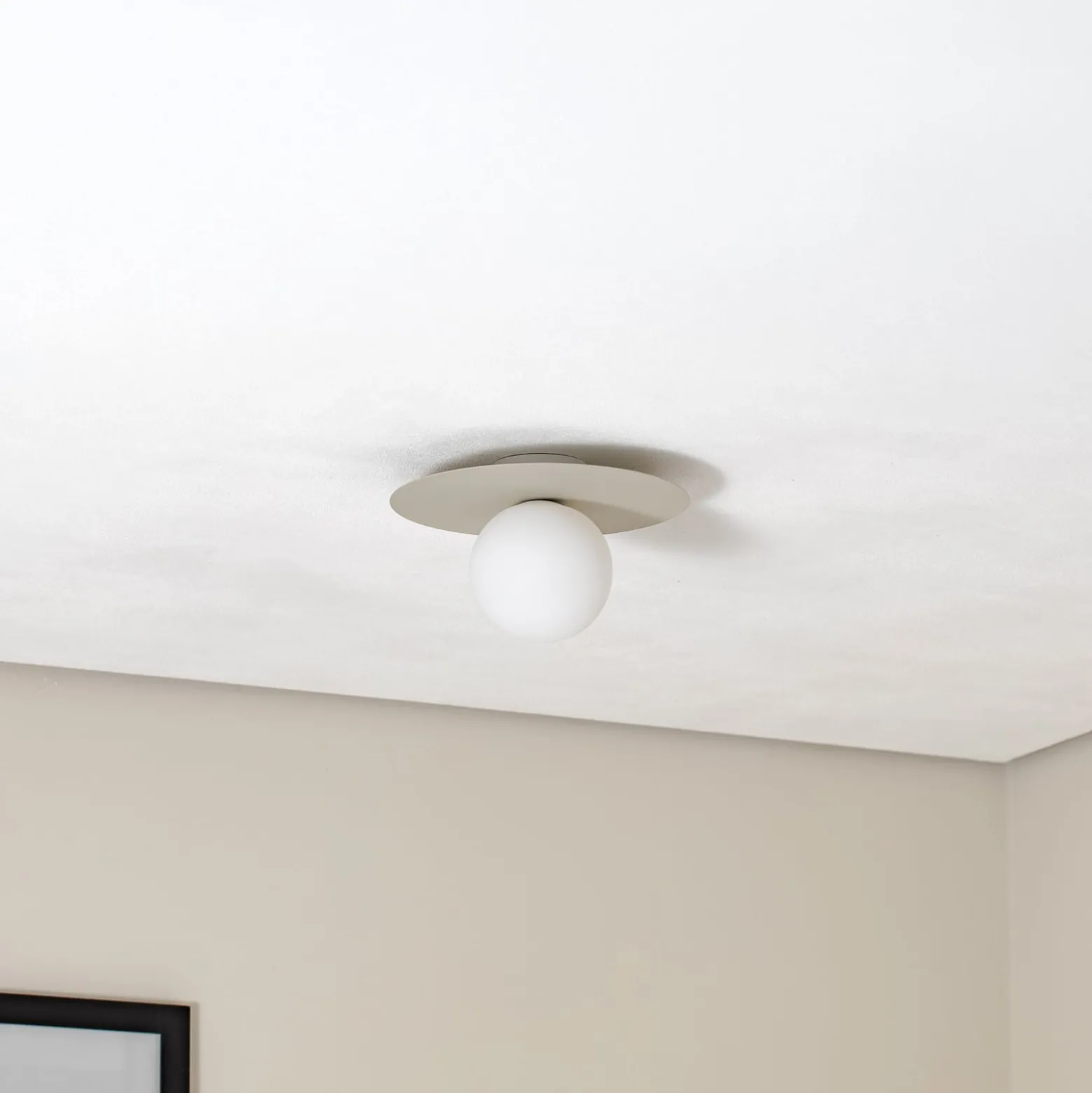 Deckenlampe Pixie, beige, Glas, Ø 25 cm, Kugel, G9
