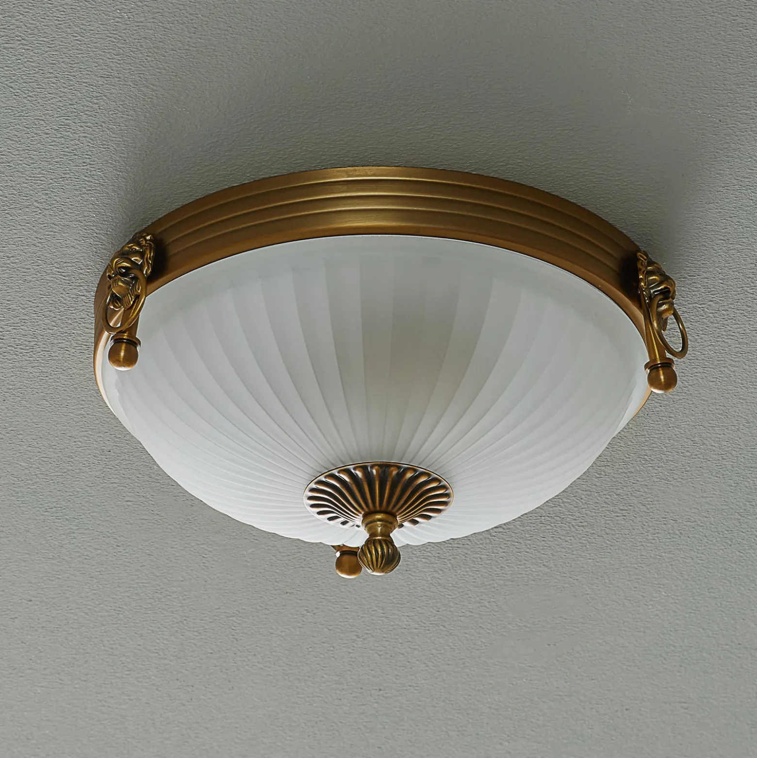 Deckenleuchte Rocca in klassischem Design 31cm