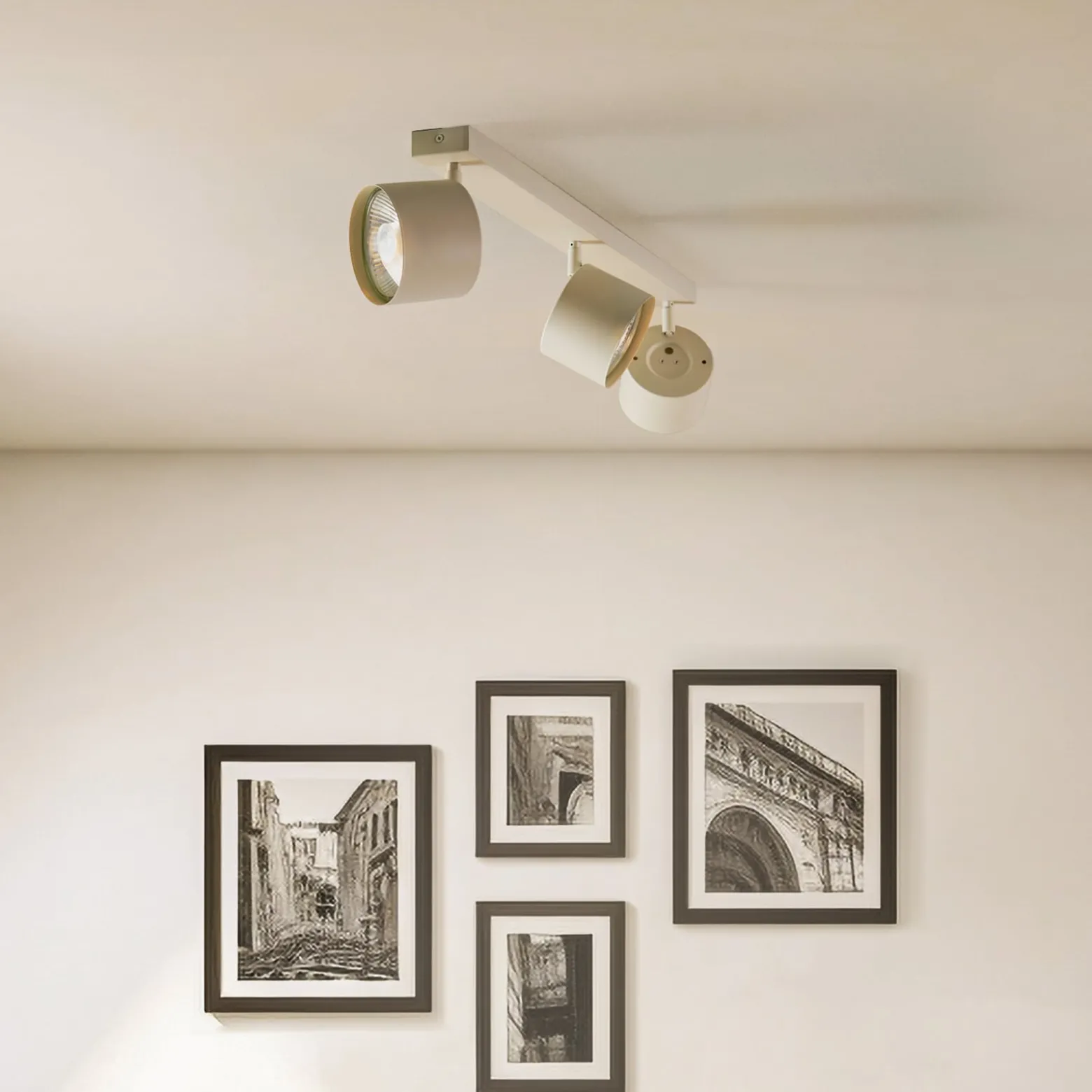 Deckenspot Chloe verstellbar dreiflammig, beige