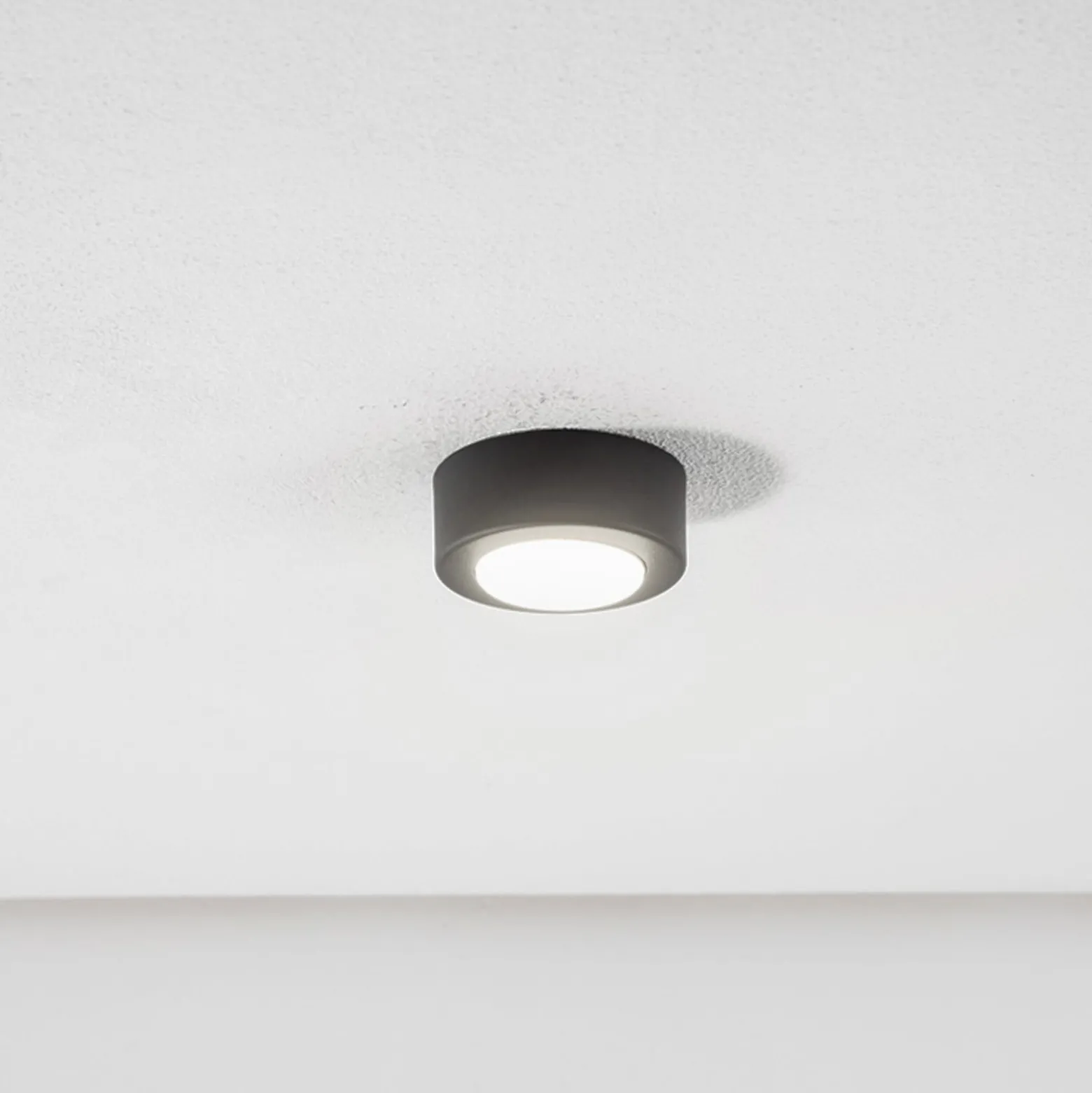Deckenstrahler SPOT 53, schwarz, Ø 11,5 cm, Metall, GX53