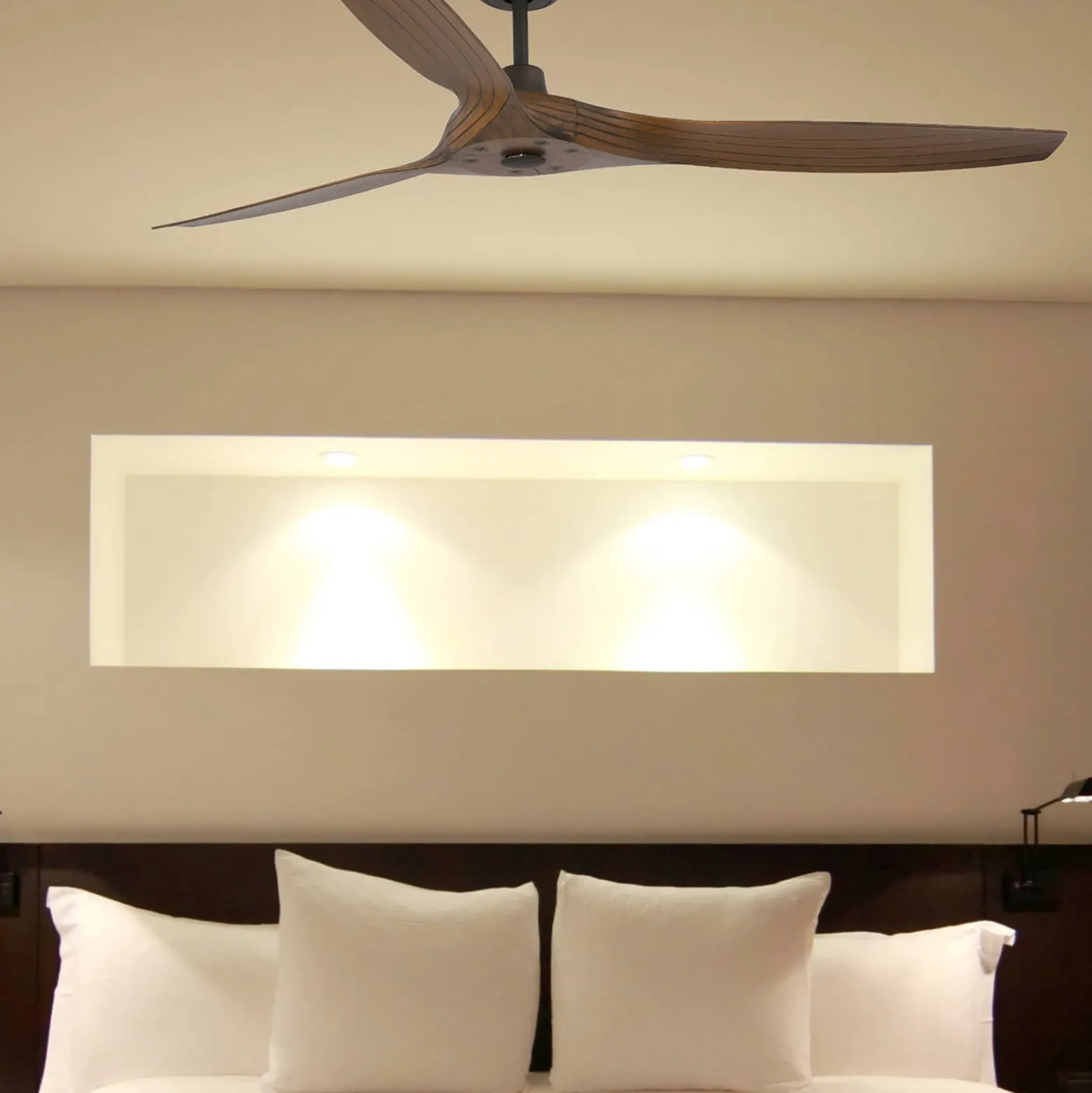 Deckenventilator Morea L, DC, 3 Flügel dunkelbraun