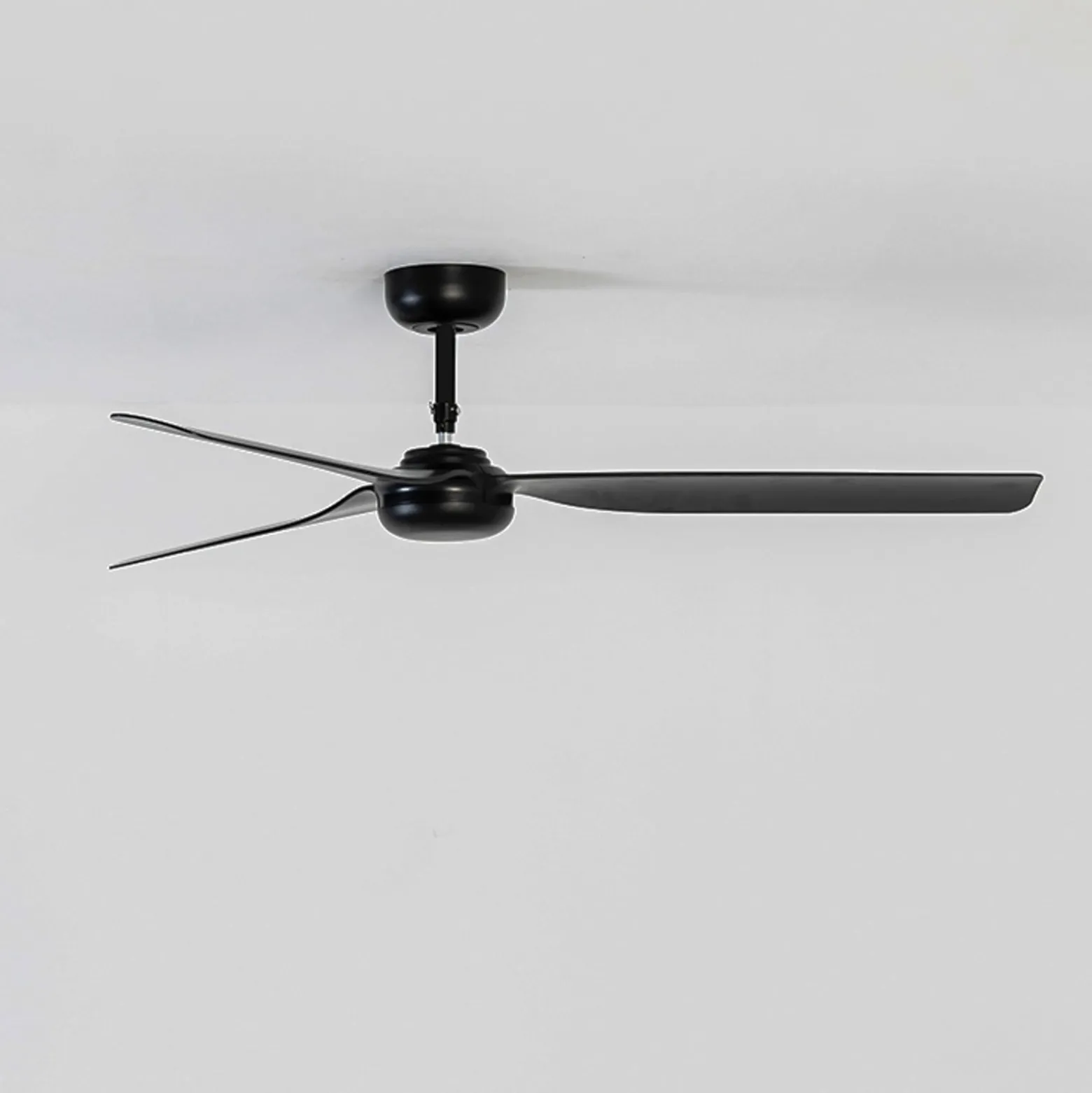 Deckenventilator Punt M, schwarz, DC, leise, 130 cm, Remote