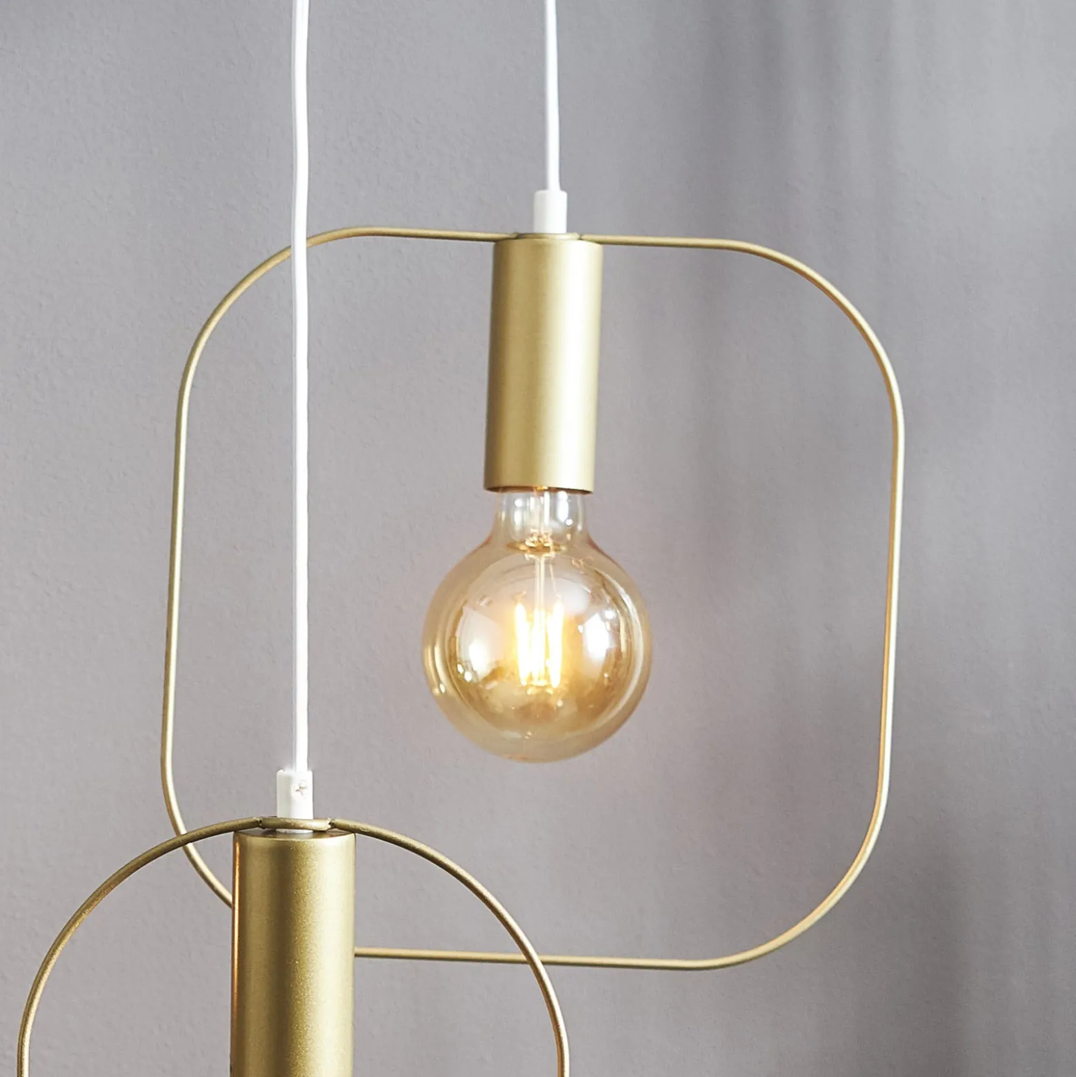 Deko-Hängeleuchte Shape mit Quadrat, gold