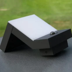DOTLUX FLASHwall LED-Solar-Außenwandleuchte Sensor
