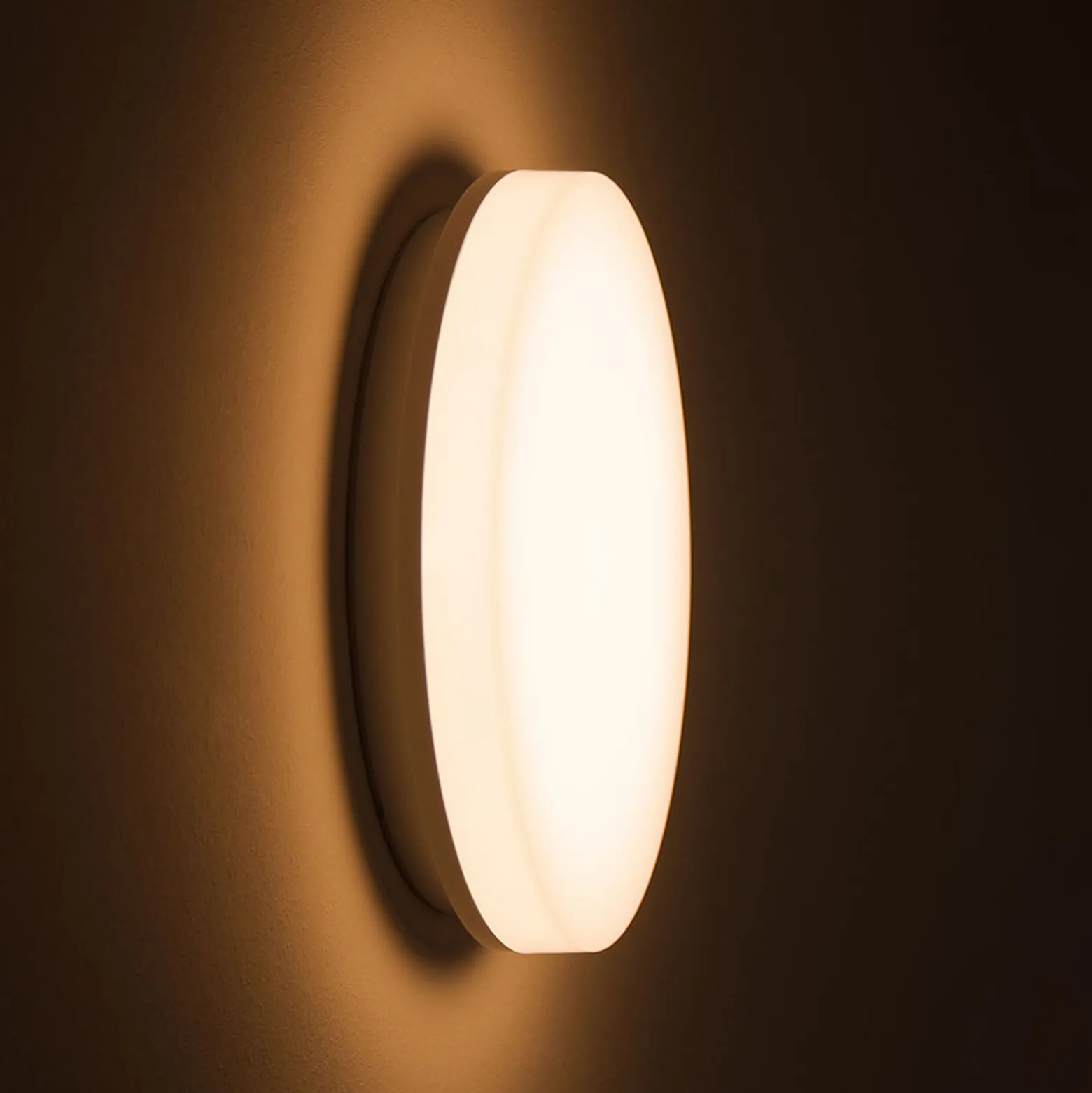DOTLUX LED-Deckenlampe SURFACE, Ø 40 cm, weiß, PC, CCT, IP54