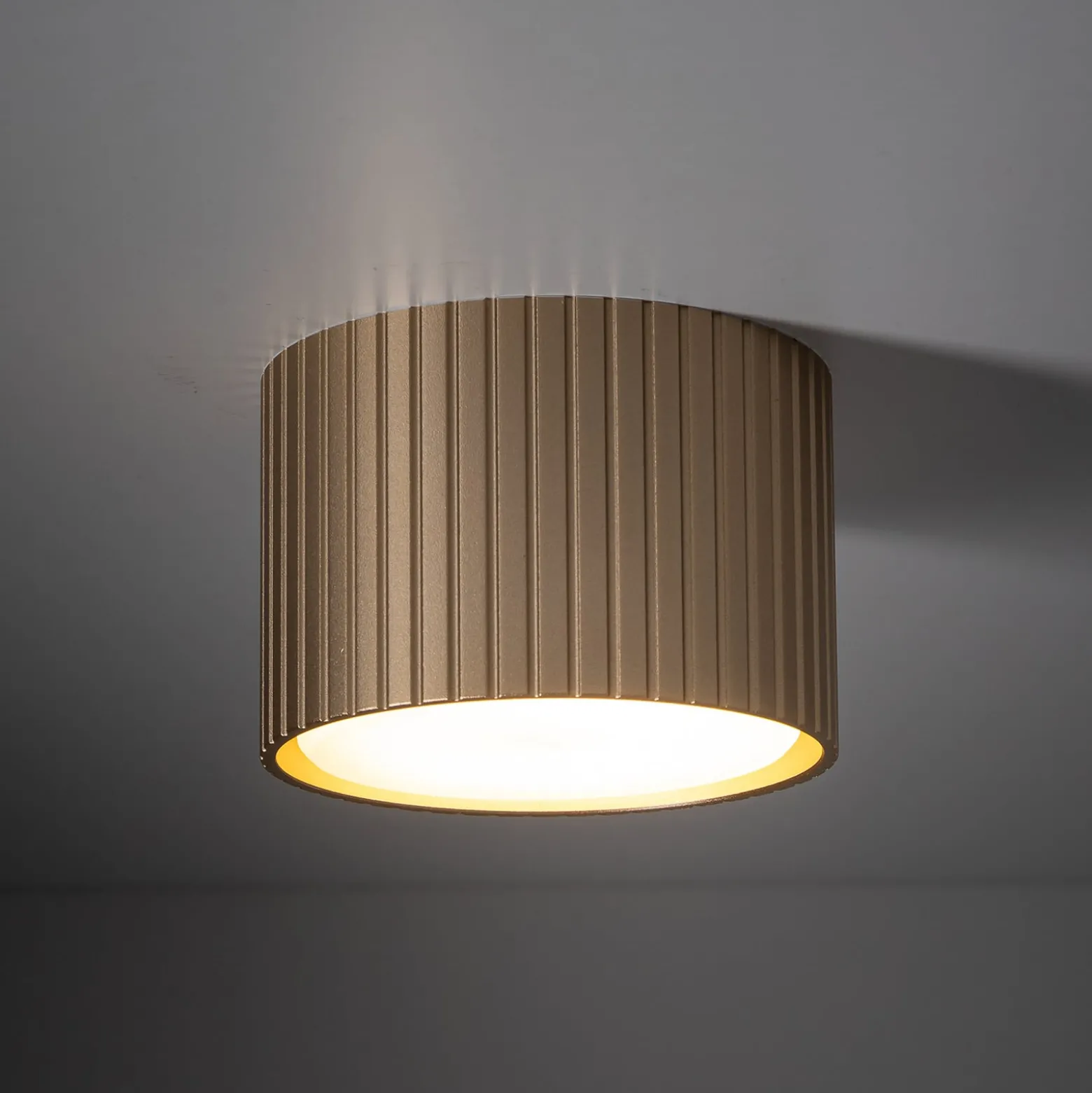 Downlight Ferro, beige, Kunststoff, 6 cm hoch, GX53
