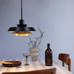 Dyberg Larsen DL30 Pendellampe Ø 30 cm, schwarz