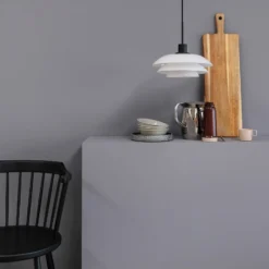 Dyberg Larsen DL20 Pendellampe Glasschirm, schwarz