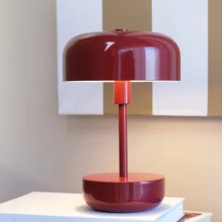 Dyberg Larsen Haipot Tischleuchte IP44 Akku rot