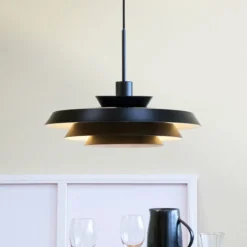 Dyberg Larsen Hängelampe DL44, schwarz, Metall, Ø 45 cm
