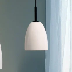 Dyberg Larsen Jazz Hängeleuchte opal/schwarz 12 cm