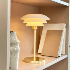Dyberg Larsen LED-Akku-Tischlampe DL20, Höhe 30 cm, Glas