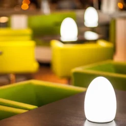 Egg - eine per App steuerbare Dekoleuchte mit Akku