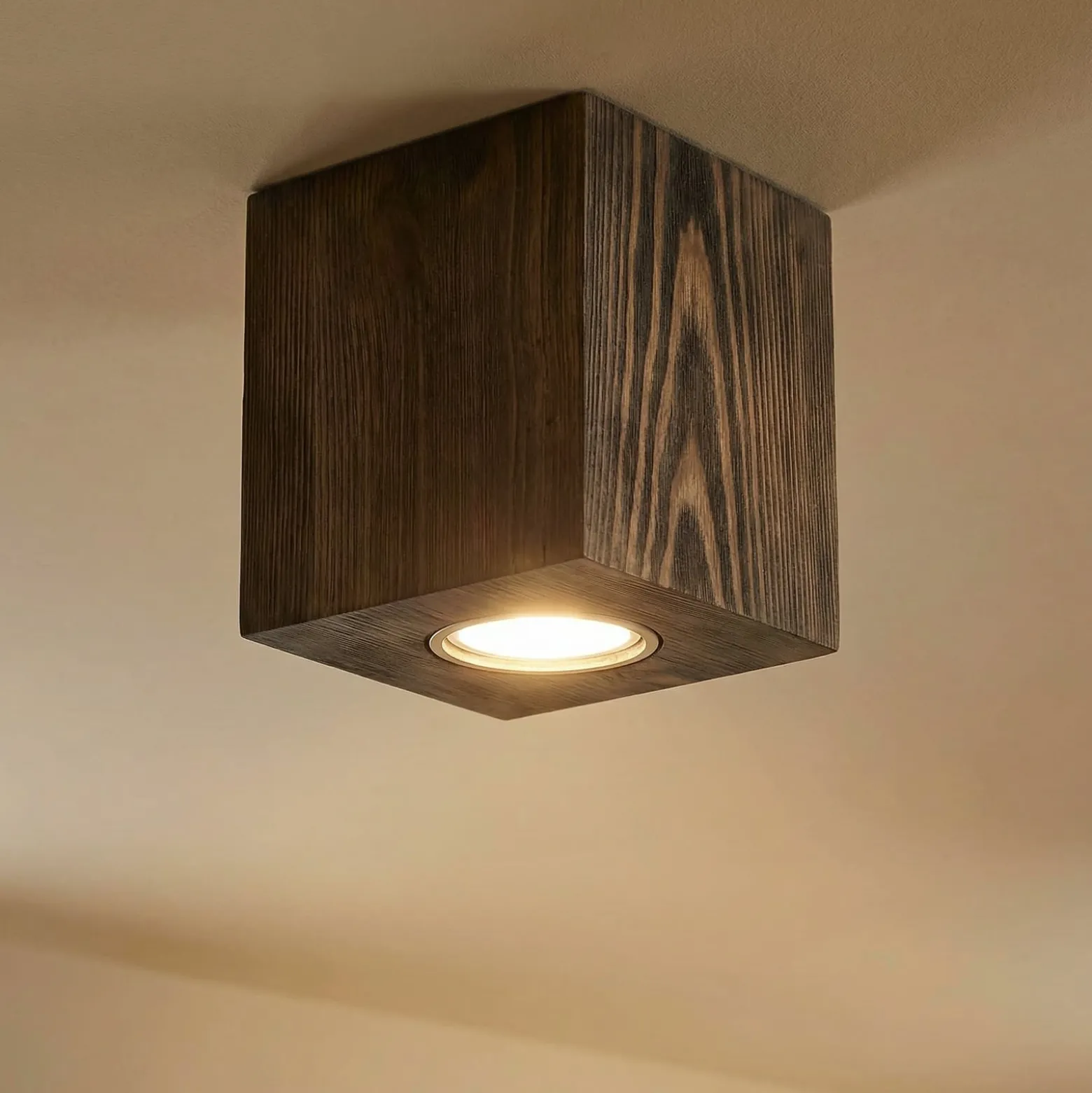 Envostar Tuni Downlight, Kiefer nussbaum gebeizt
