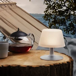 EVA Solo SunLight LED-Solar-Tischleuchte gefrostet