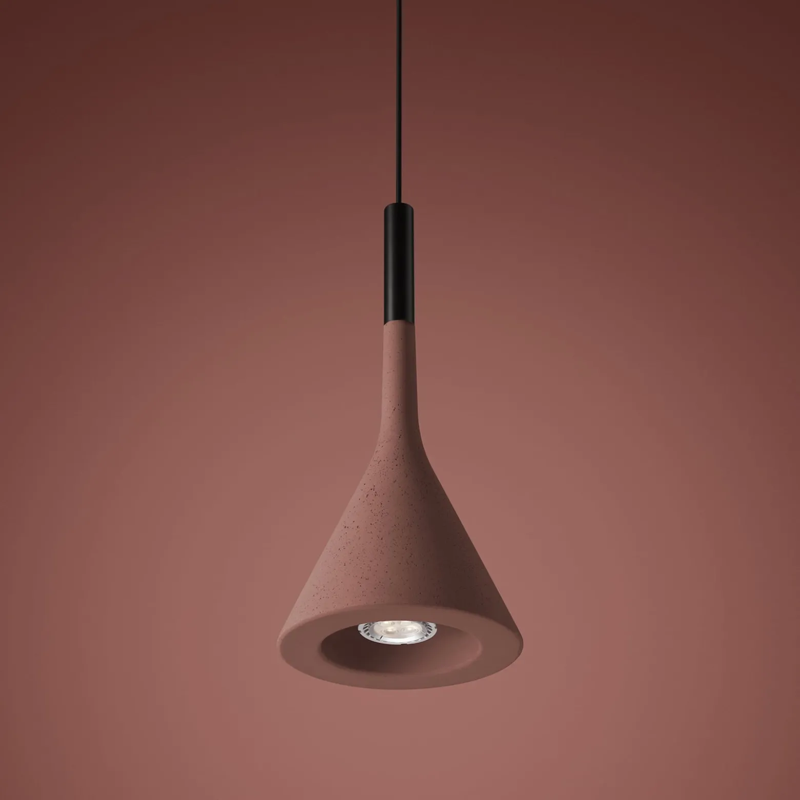 Foscarini Aplomb Hängeleuchte GU10 aus Beton rot