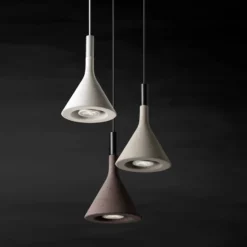 Foscarini Aplomb Mini Hängeleuchte aus Beton braun