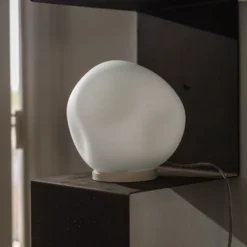 Foscarini Tischleuchte Hoba Midi, Ø 19 cm, dimmbar, Glas