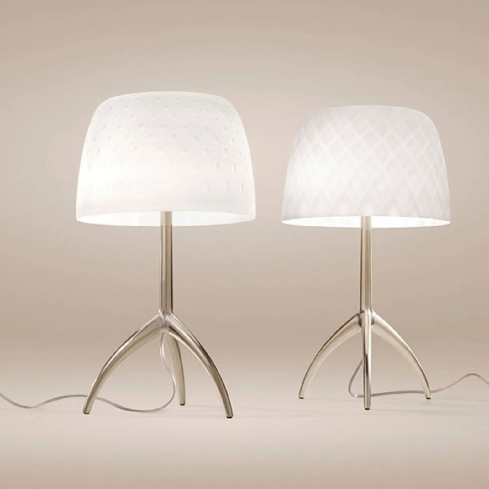Foscarini Tischleuchte Lumiere 30, 35 cm, Pastille, ein/aus