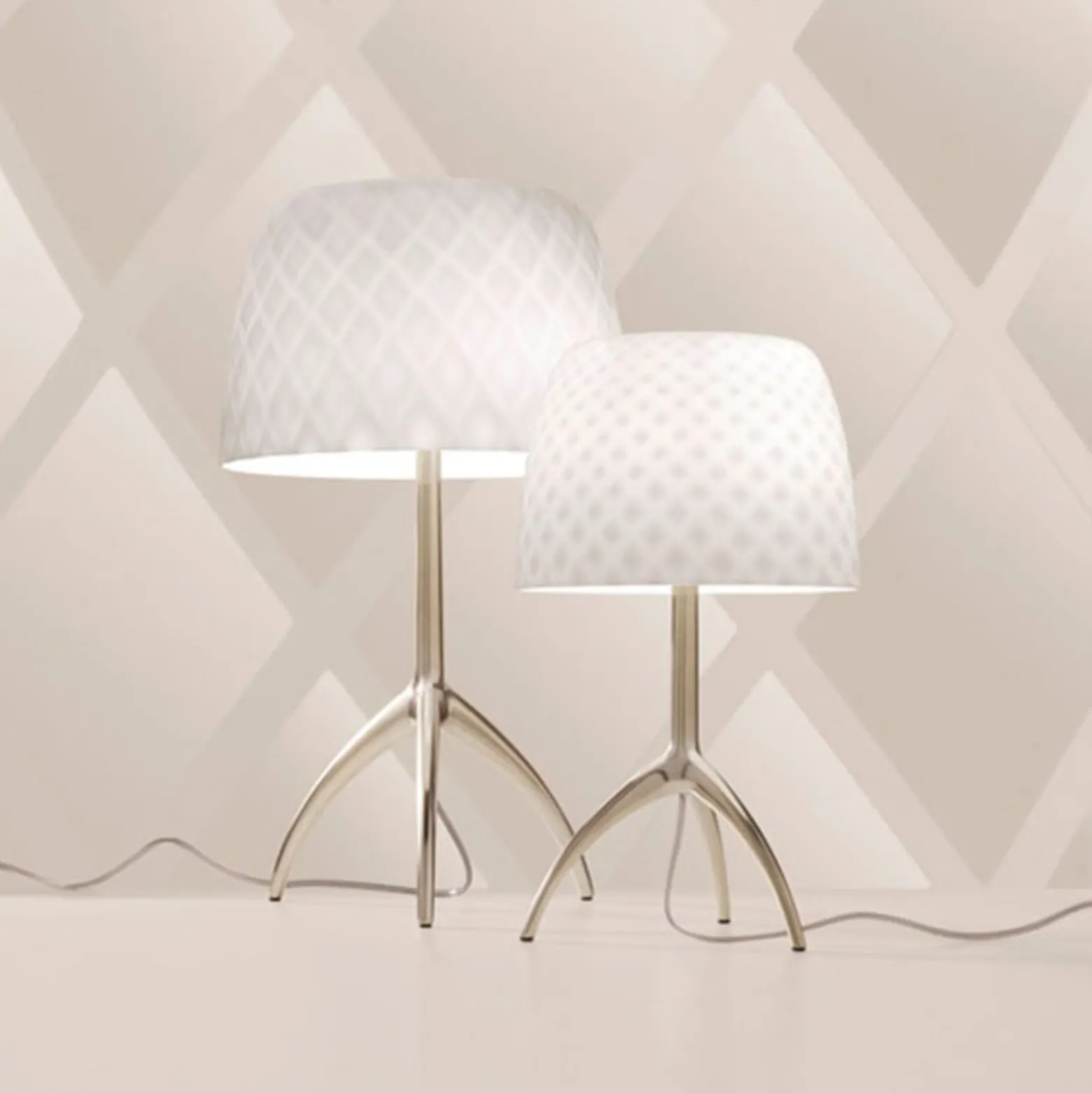 Foscarini Tischleuchte Lumiere 30, 35 cm, Pastille, ein/aus