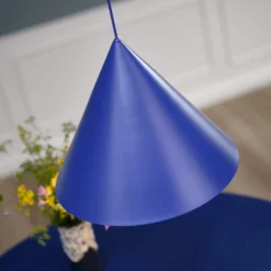 FRANDSEN Benjamin Pendelleuchte Ø 46 blau matt