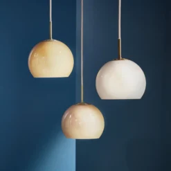 FRANDSEN Pendellampe Ball, cappuccino, Ø 18 cm, Glas