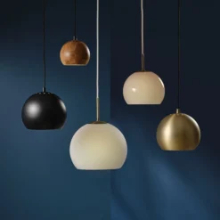 FRANDSEN Pendellampe Ball, sandgrau, Ø 18 cm, Glas